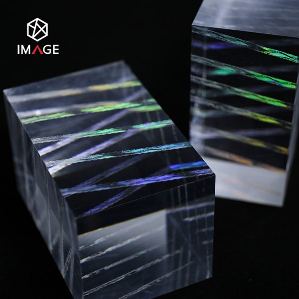 easy open tear tape with attractive hologram colors