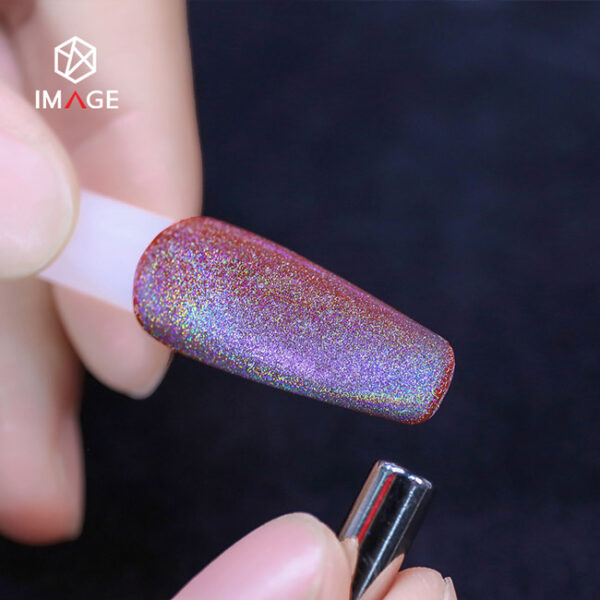 holographic powder is applicable to different base colors