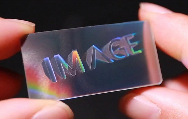 new IMAGE optical label with Parallax 3D effect